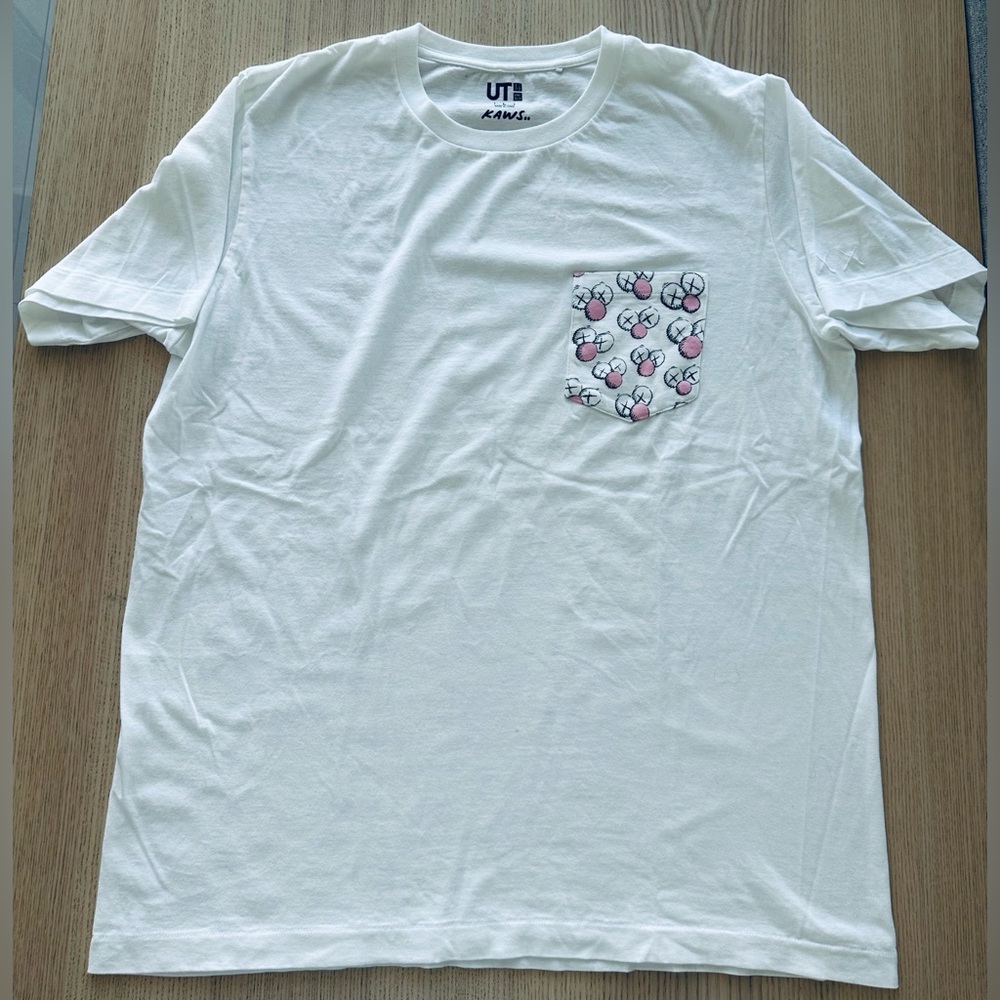 NWOT KAWS x Uniqlo x Sesame Street T-Shirt Men’s Size L
